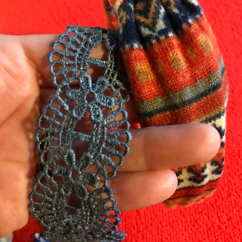 3/$20 Hair Accessory Bundle - Picture 2 of 3